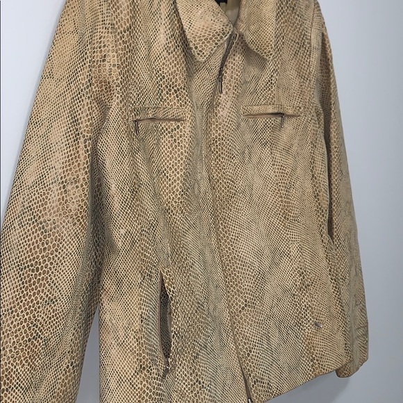 ALFANI embossed Leather jacket - Picture 4 of 8